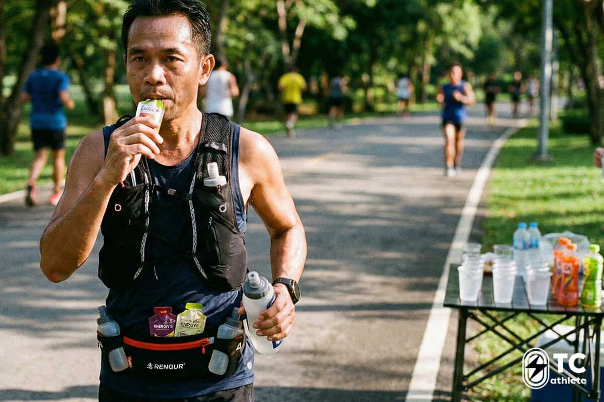 แนวทางเติมพลังงานและเกลือแร่ระหว่างซ้อมวิ่งระยะยาว
